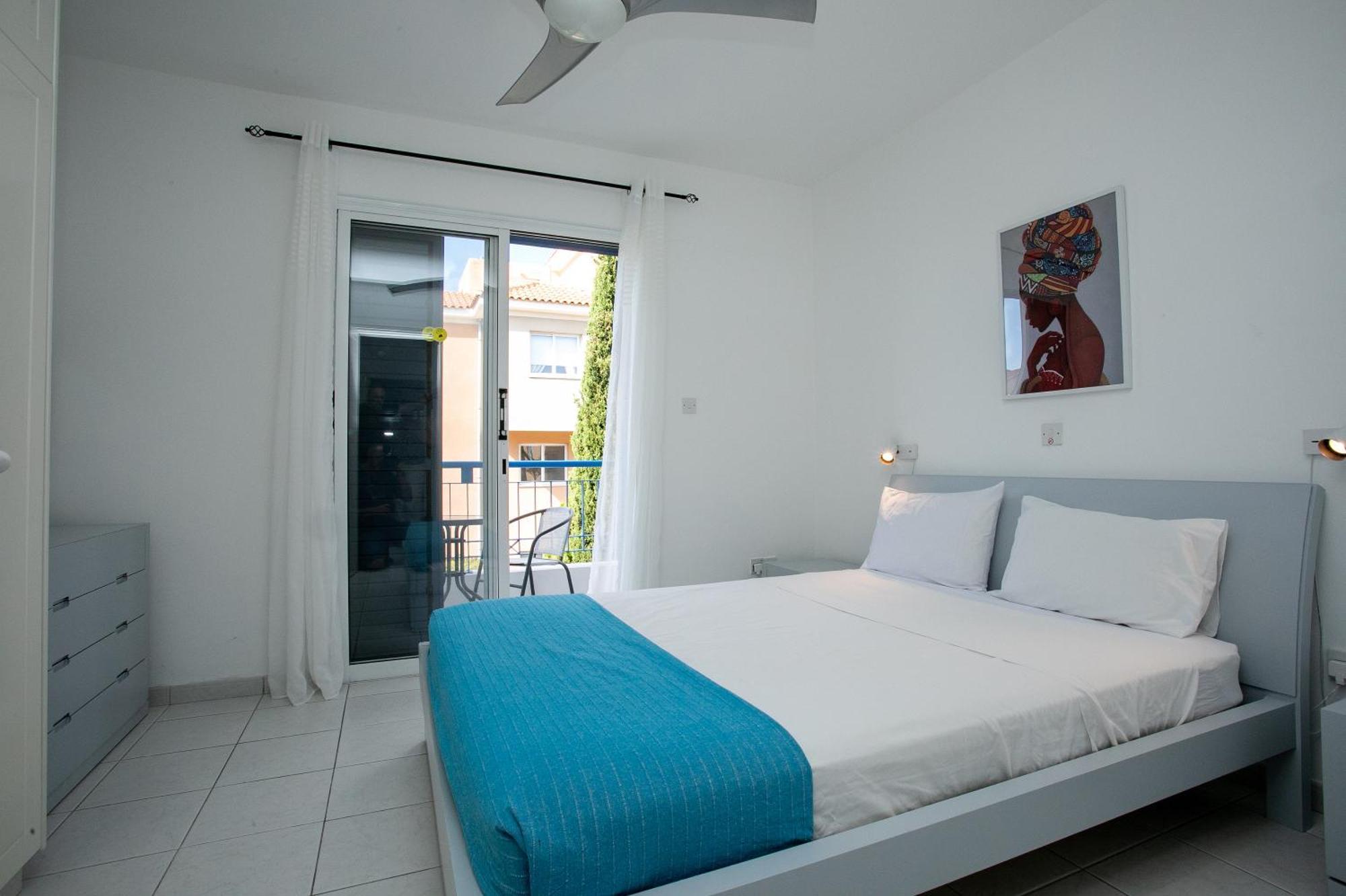 Casa Del Sol Townhouse In Iris Village Paphos ภายนอก รูปภาพ