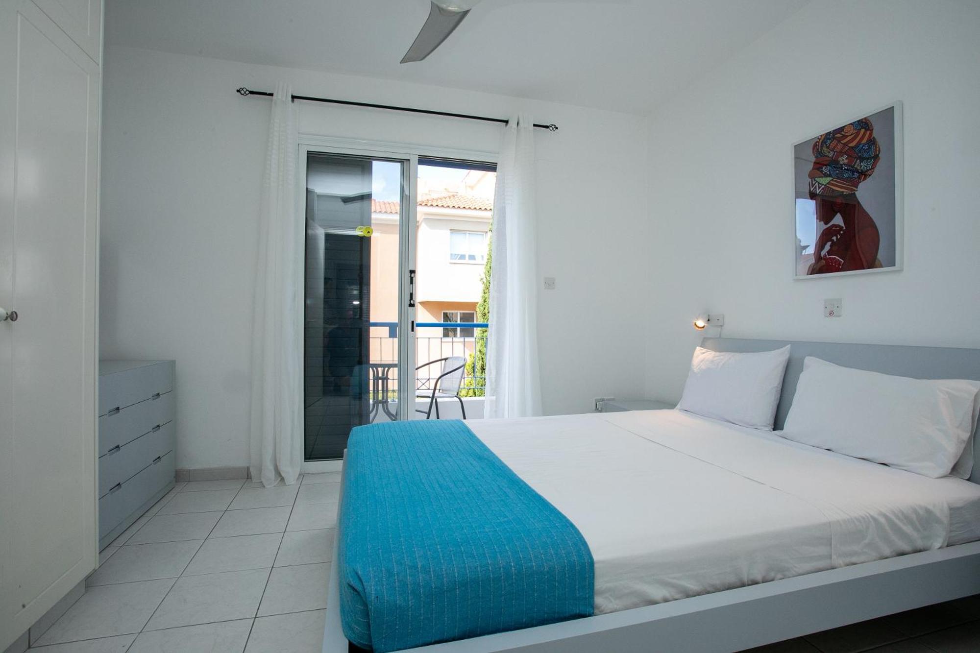 Casa Del Sol Townhouse In Iris Village Paphos ภายนอก รูปภาพ