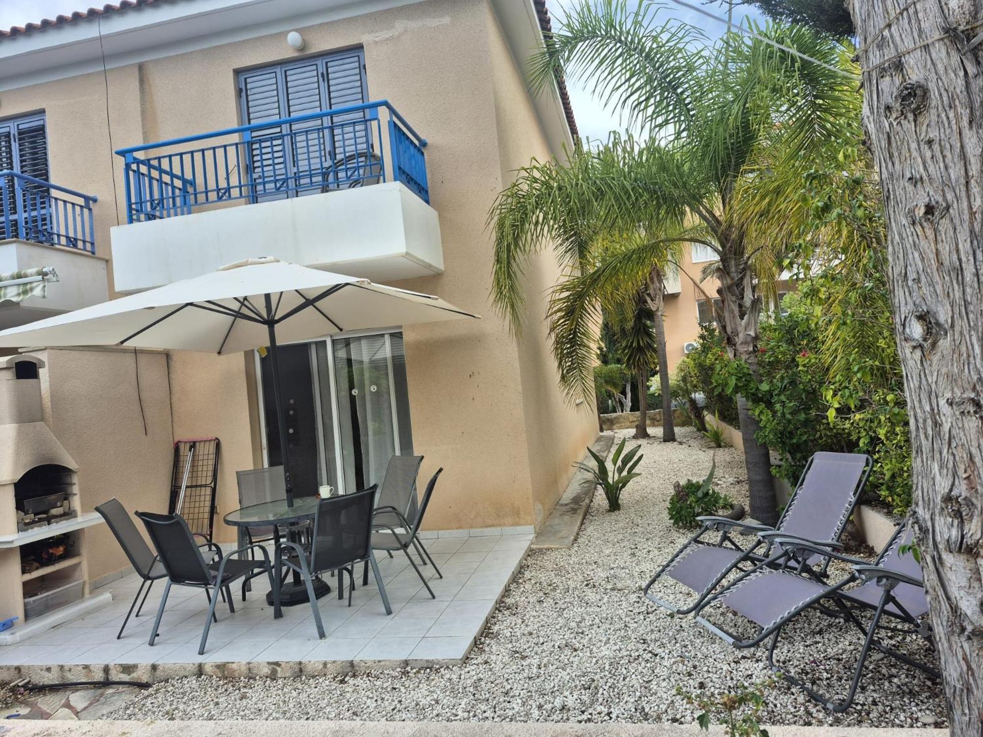Casa Del Sol Townhouse In Iris Village Paphos ภายนอก รูปภาพ