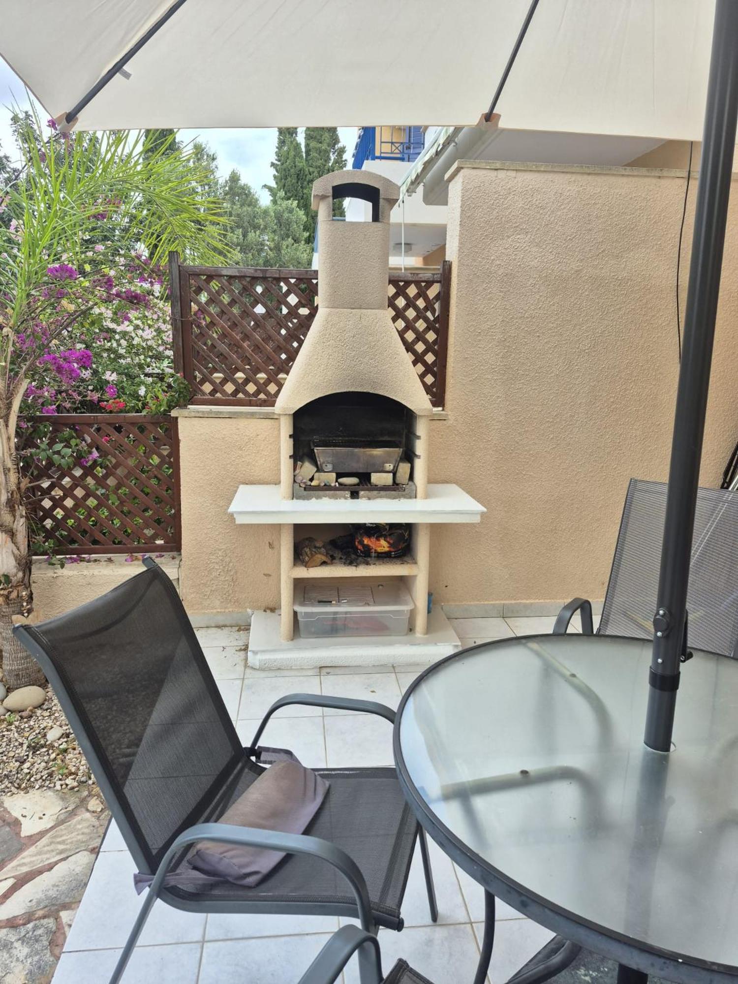 Casa Del Sol Townhouse In Iris Village Paphos ภายนอก รูปภาพ